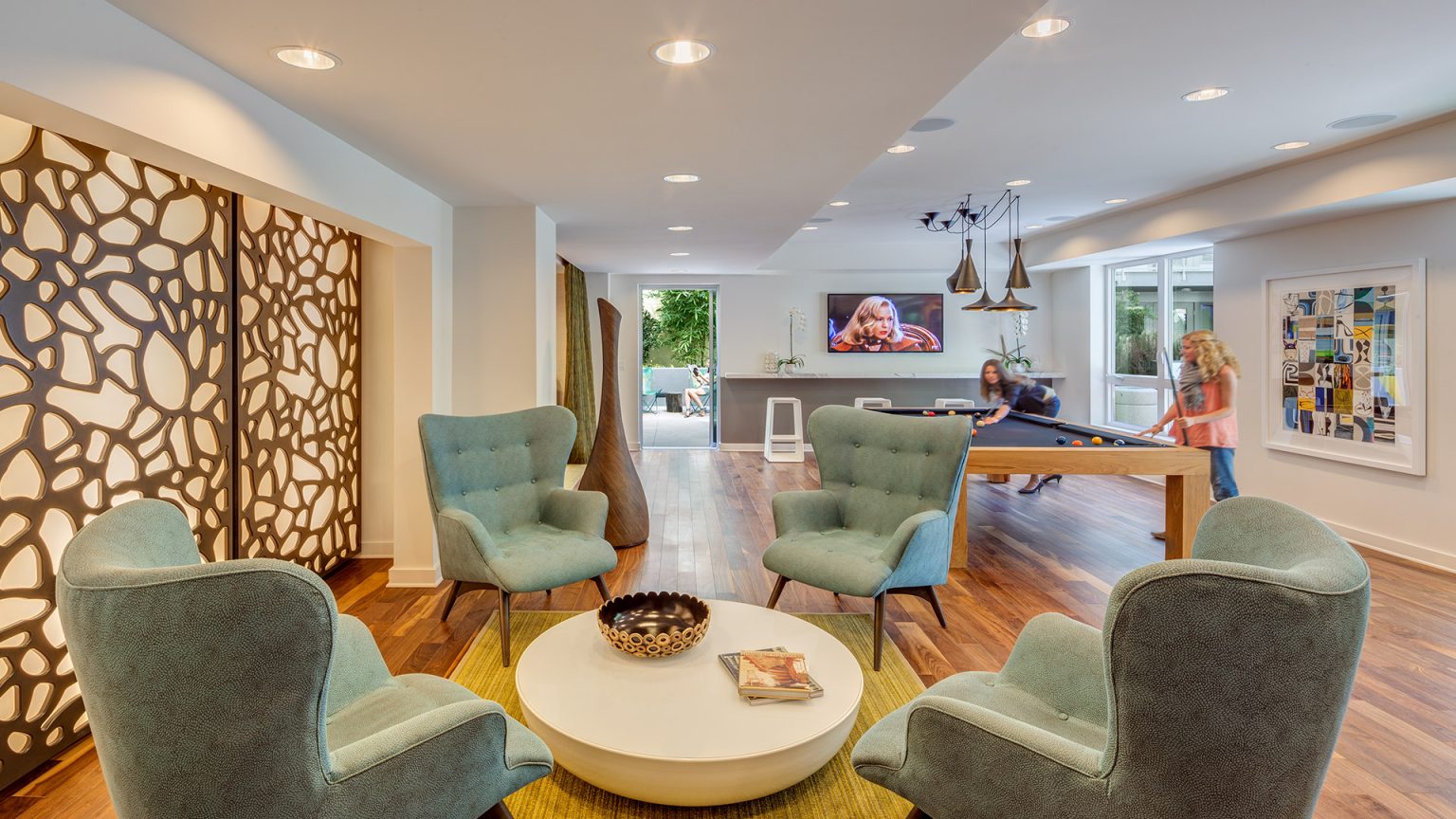 The Hesby, North Hollywood, CA — Hendy