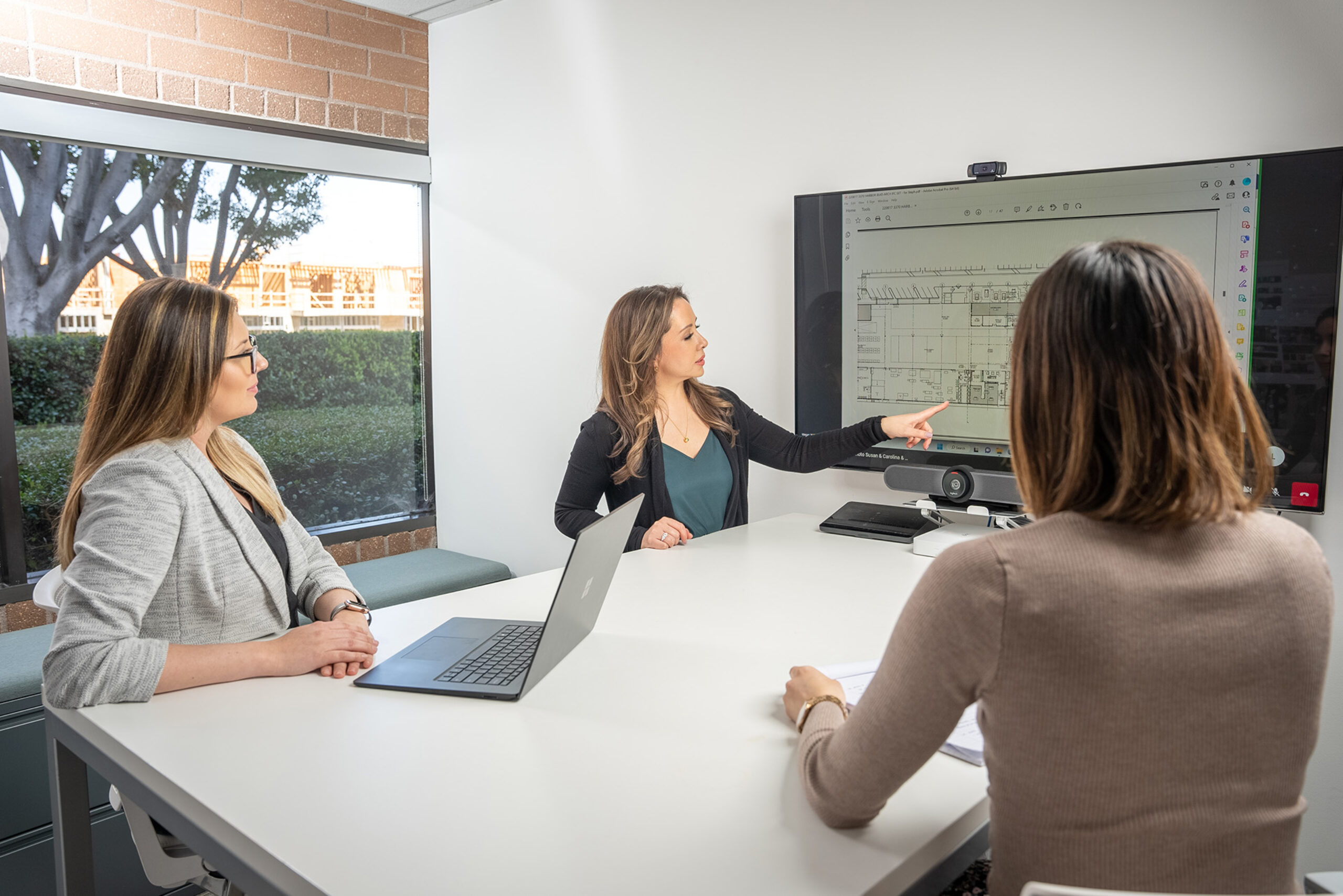 Carolina Weidler, Hendy Co-CEO and Team